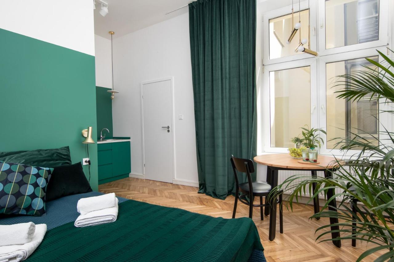 Barbacan Suites - Old Town Apartments - By Upstairs 克拉科夫 外观 照片