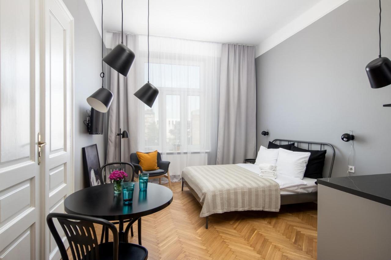 Barbacan Suites - Old Town Apartments - By Upstairs 克拉科夫 外观 照片