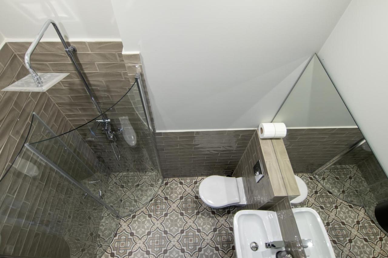 Barbacan Suites - Old Town Apartments - By Upstairs 克拉科夫 外观 照片